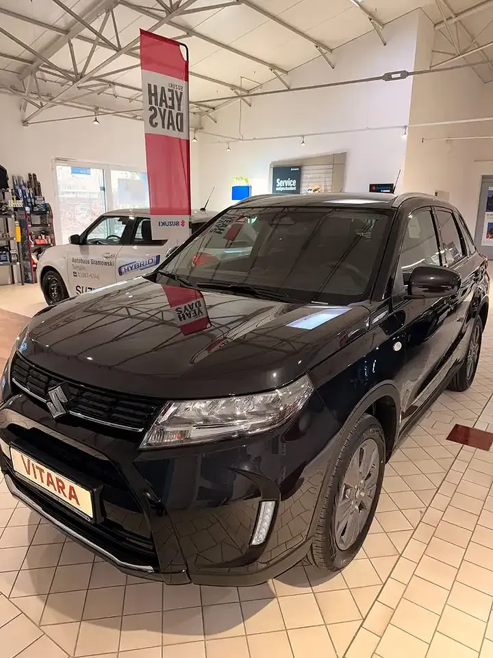 Suzuki Vitara - Thumbnail 5
