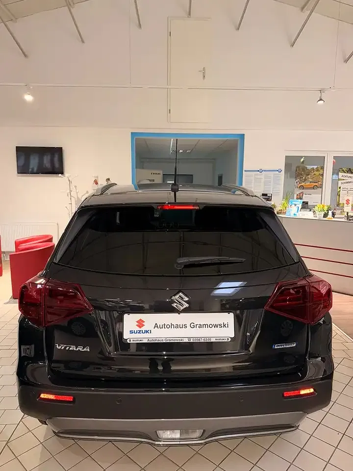 Suzuki Vitara - Thumbnail 6