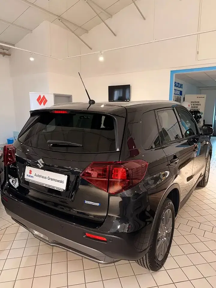 Suzuki Vitara - Thumbnail 8