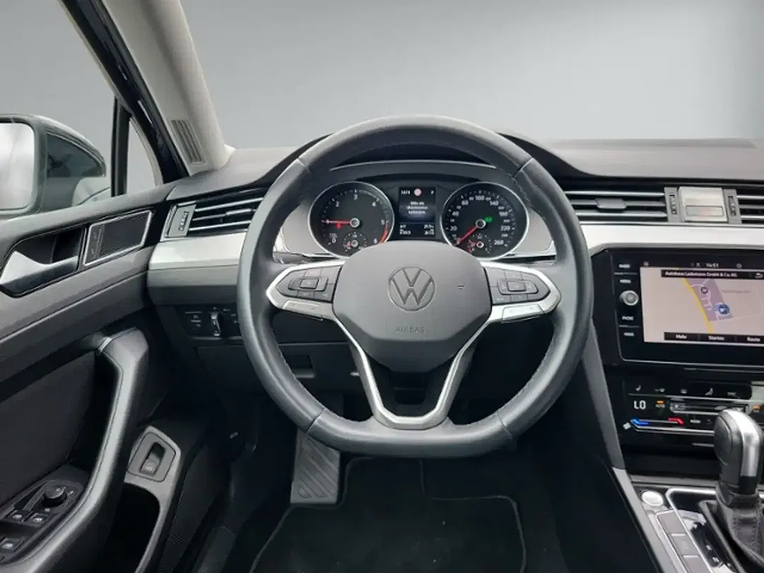 Volkswagen Passat Variant - Thumbnail 14