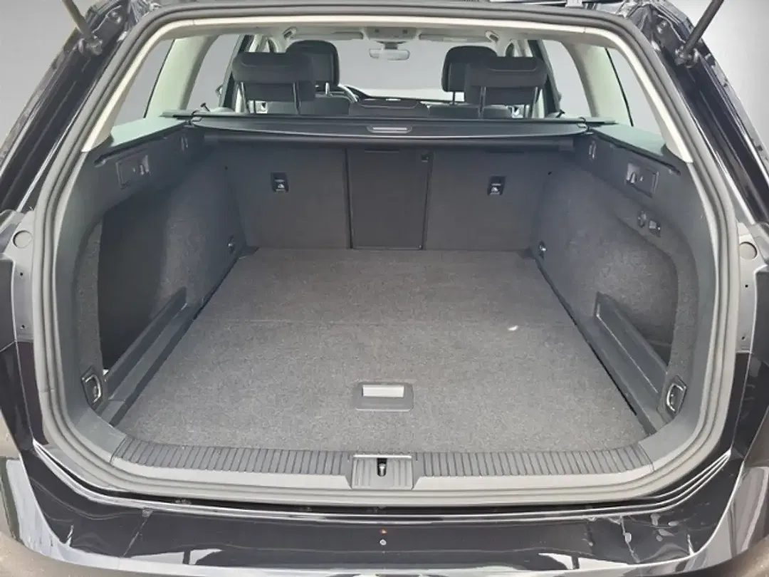 Volkswagen Passat Variant - Thumbnail 7