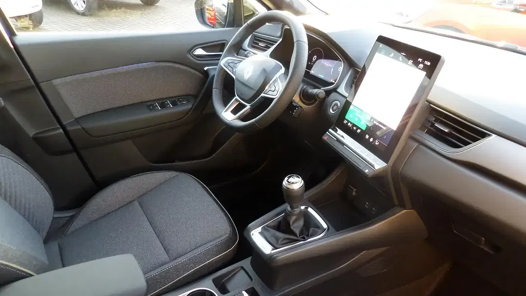 Renault Captur - Thumbnail 9