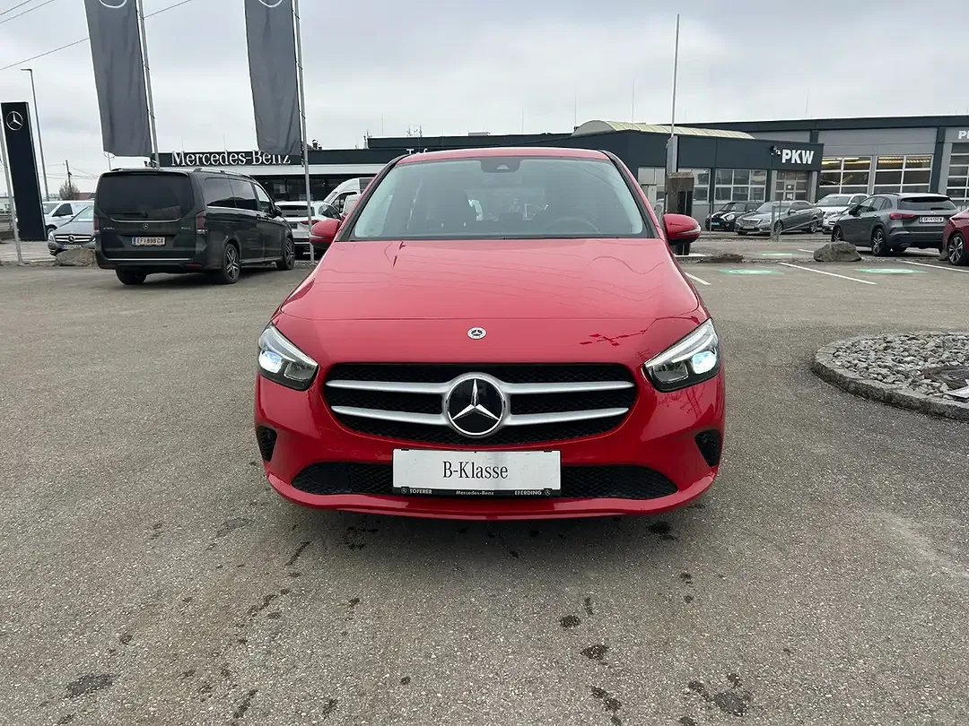 Mercedes-Benz B 200 - Thumbnail 2