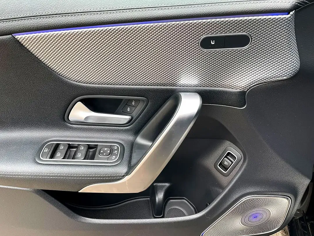 Mercedes-Benz CLA 200 - Thumbnail 9