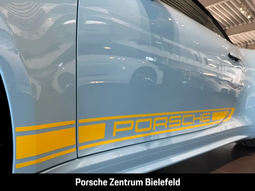 Porsche 992 - Thumbnail 13