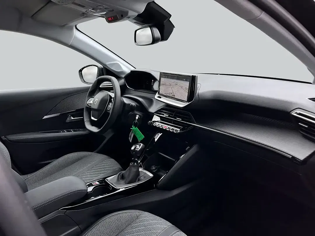 Peugeot 208 - Thumbnail 12
