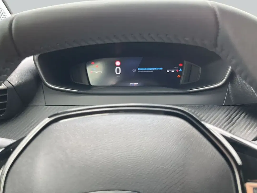 Peugeot 208 - Thumbnail 13
