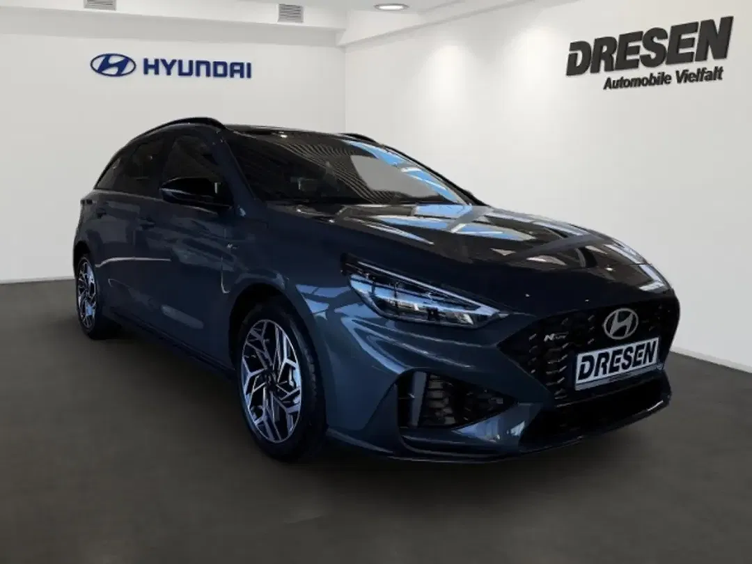Hyundai i30 - Thumbnail 1