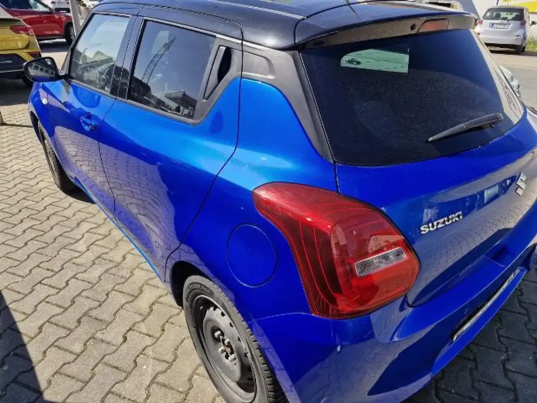 Suzuki Swift - Thumbnail 3