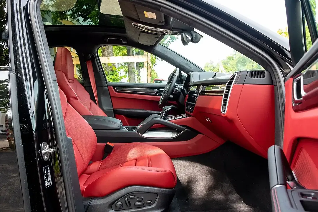 Porsche Cayenne - Thumbnail 12