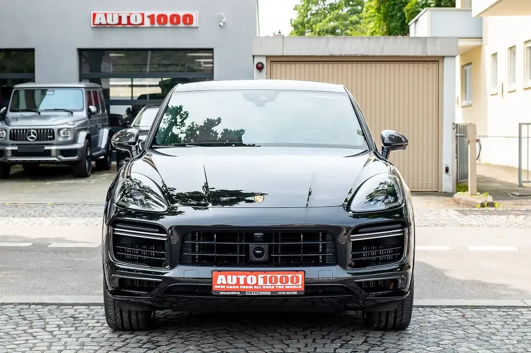 Porsche Cayenne - Thumbnail 2