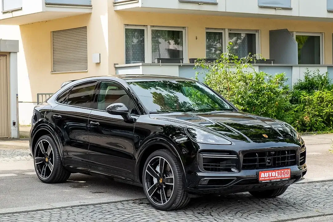 Porsche Cayenne - Thumbnail 3