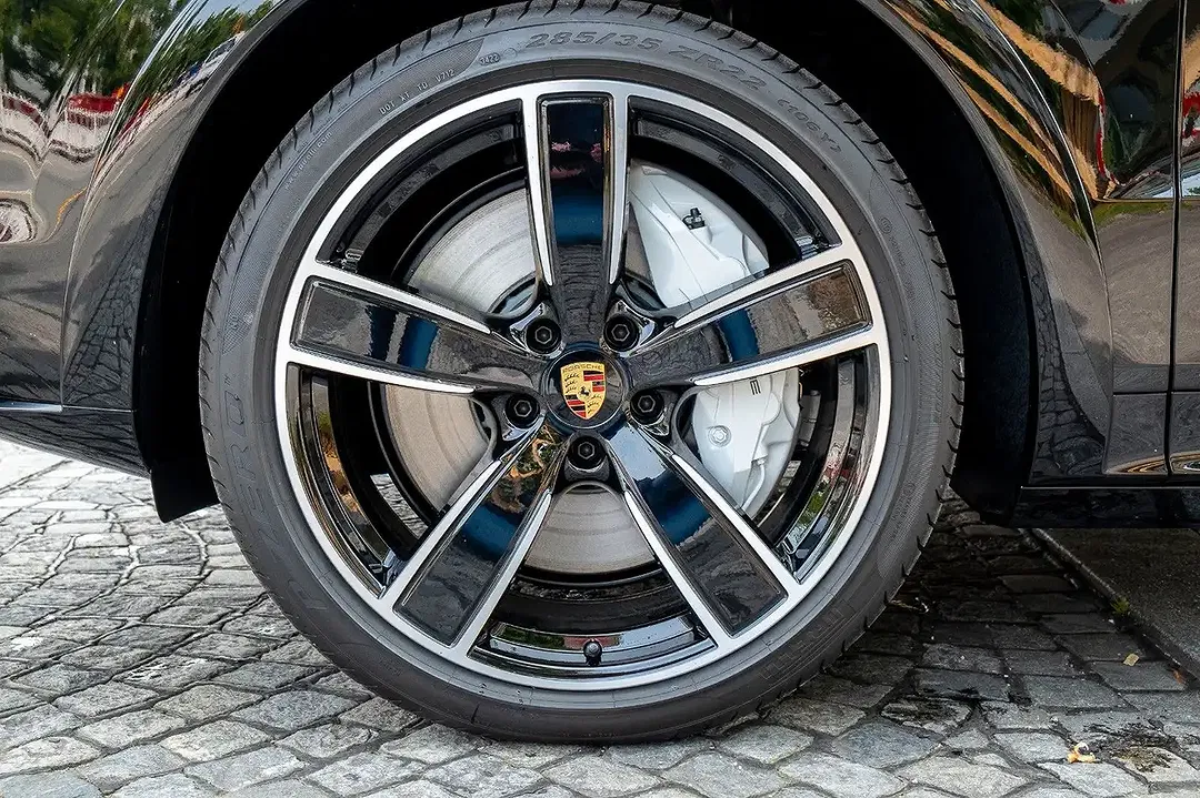 Porsche Cayenne - Thumbnail 7