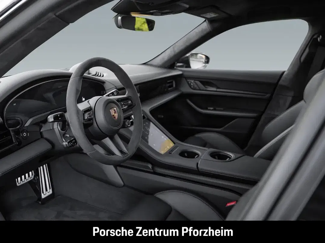 Porsche Taycan - Thumbnail 5