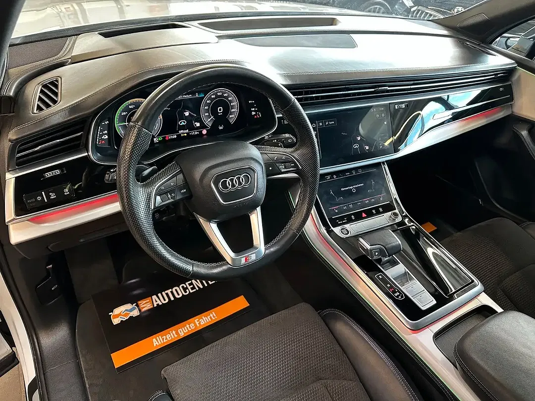 Audi Q7 - Thumbnail 12