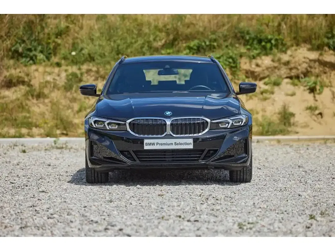 BMW 320 - Thumbnail 2