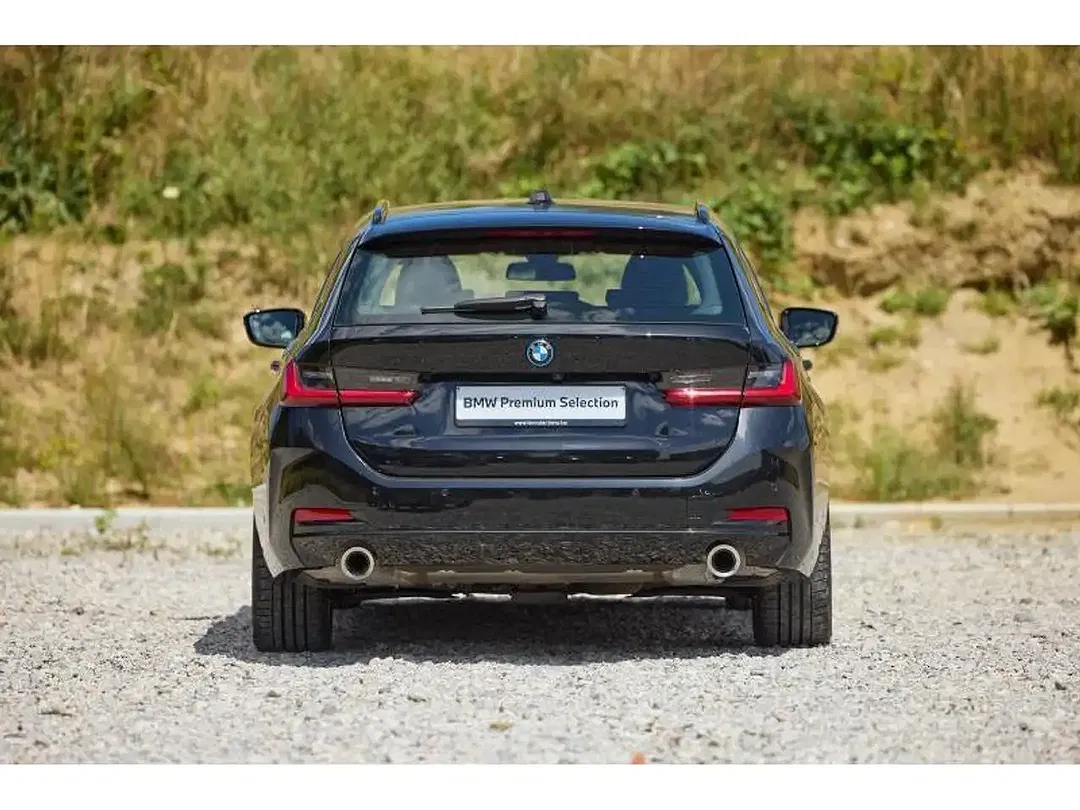 BMW 320 - Thumbnail 4