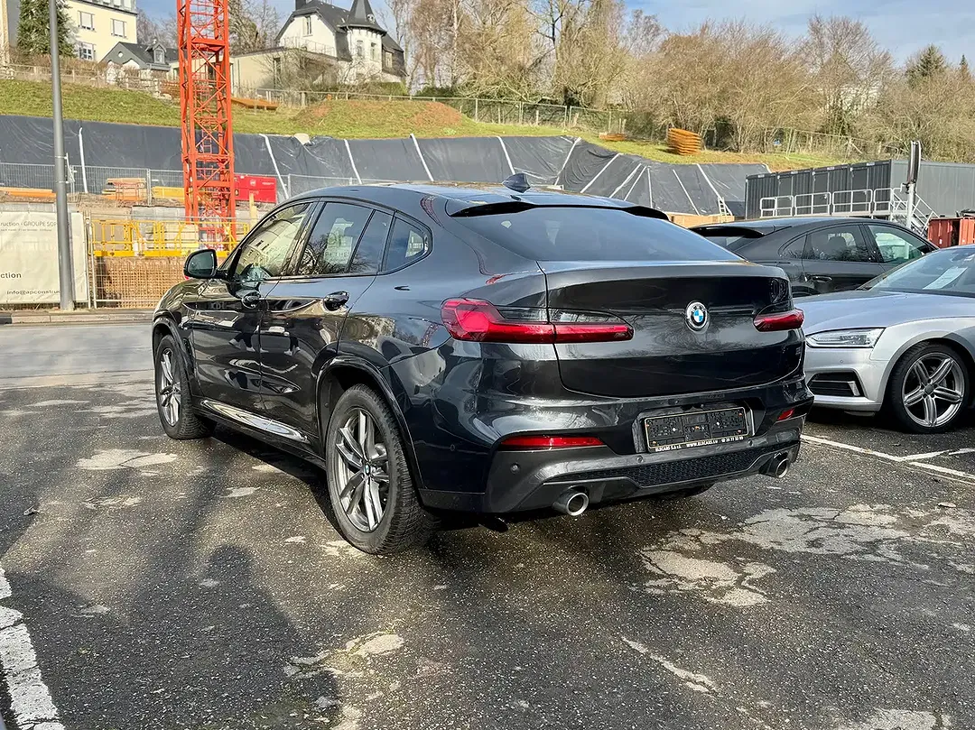 BMW X4 - Thumbnail 4