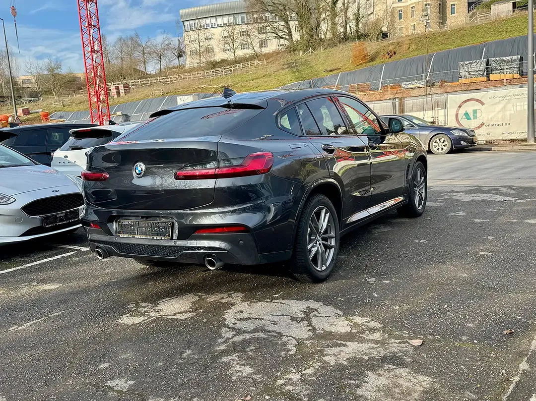 BMW X4 - Thumbnail 6
