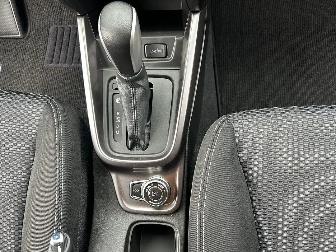 Suzuki Vitara - Thumbnail 14