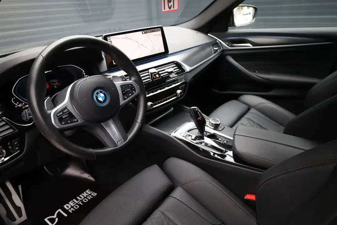 BMW 520 - Thumbnail 4