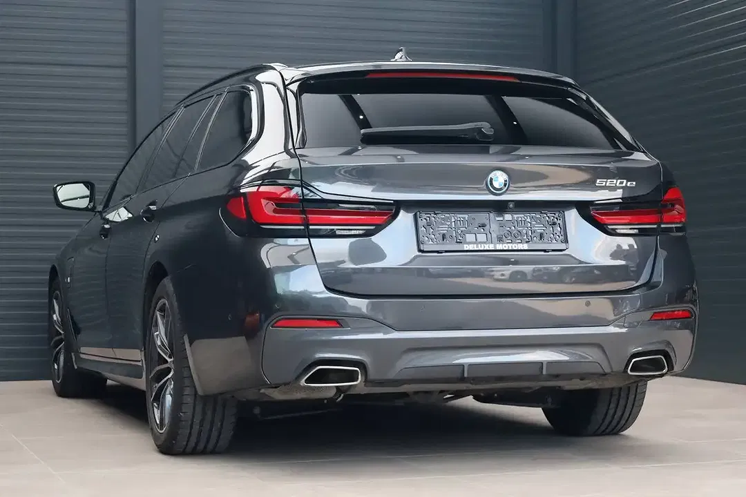 BMW 520 - Thumbnail 7