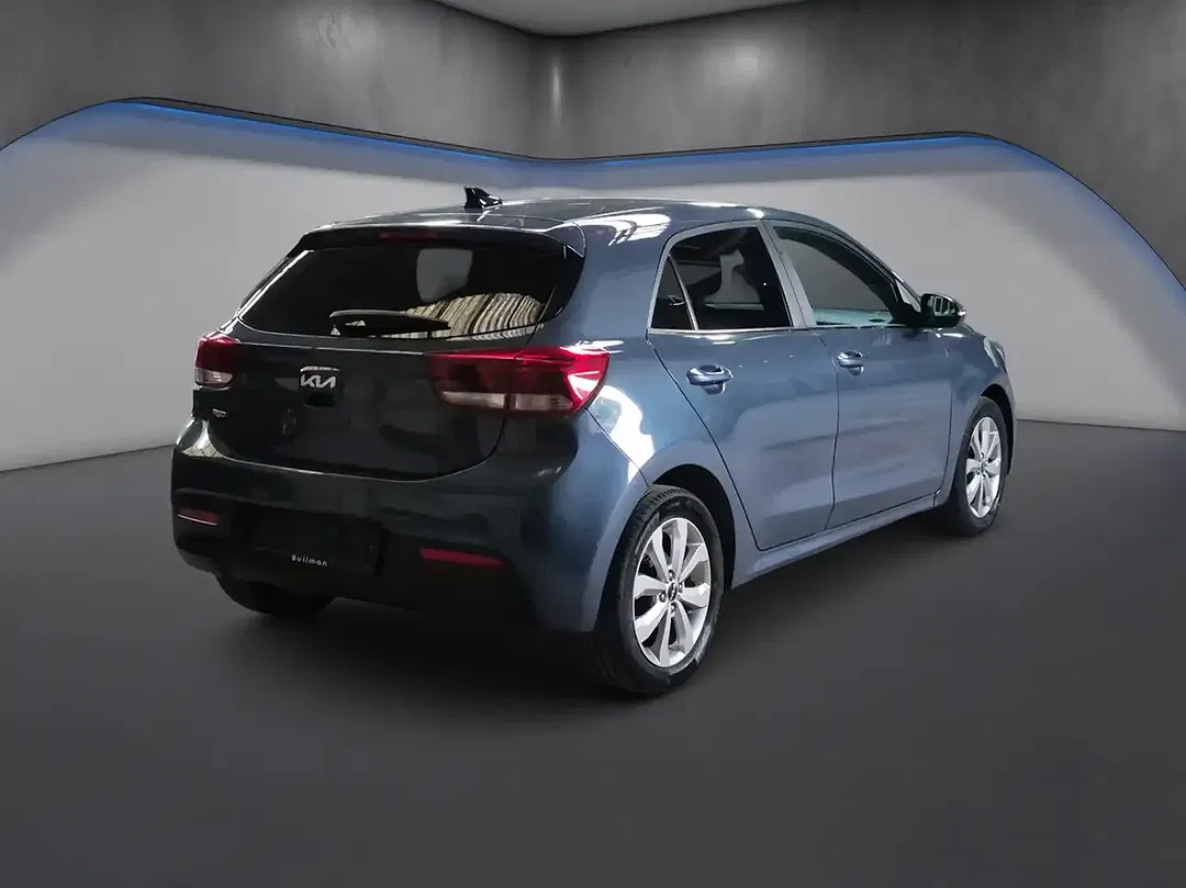 Kia Rio - Thumbnail 3