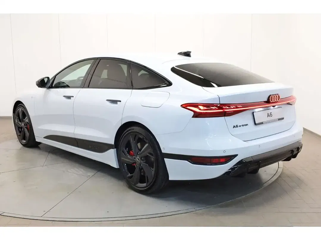 Audi A6 - Thumbnail 3