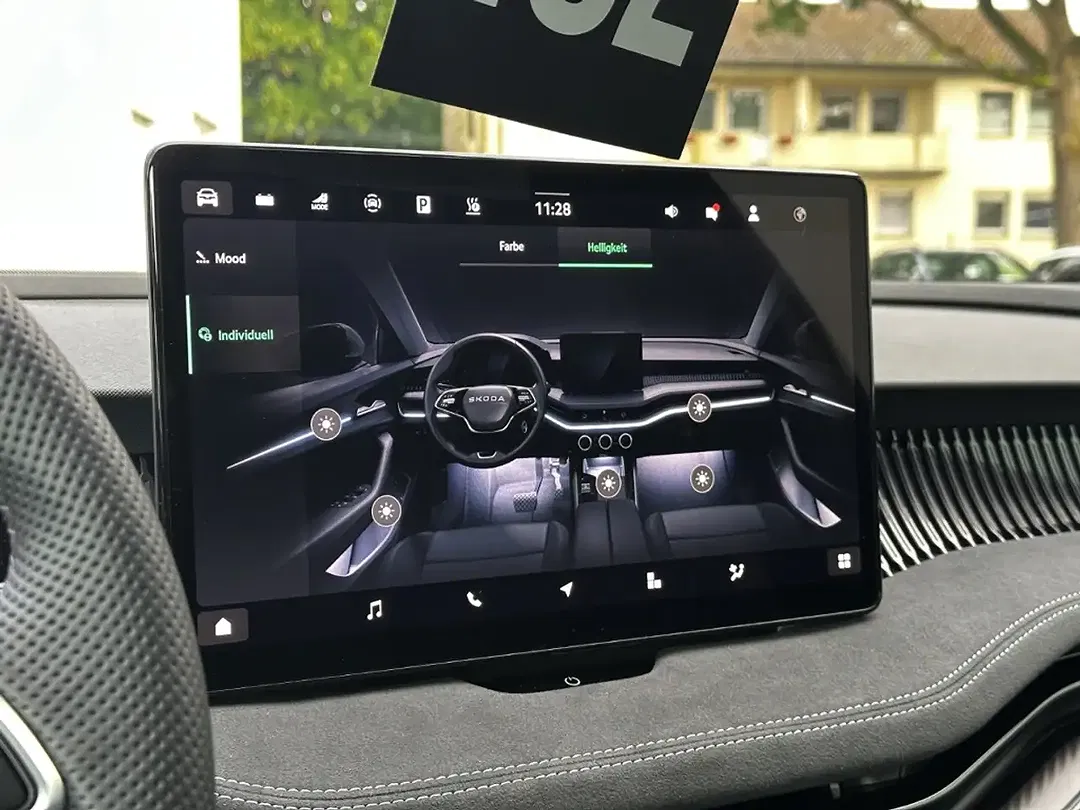 Skoda Superb - Thumbnail 12