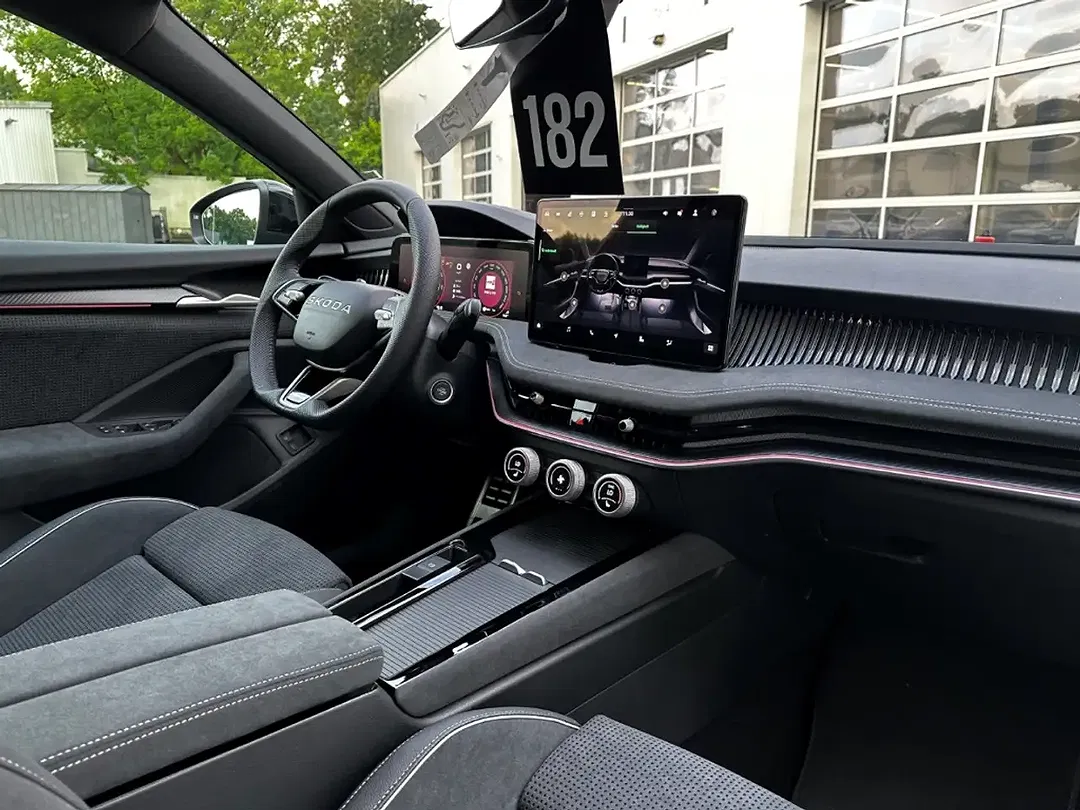 Skoda Superb - Thumbnail 4