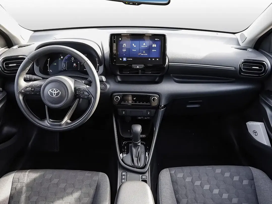 Toyota Yaris - Thumbnail 8