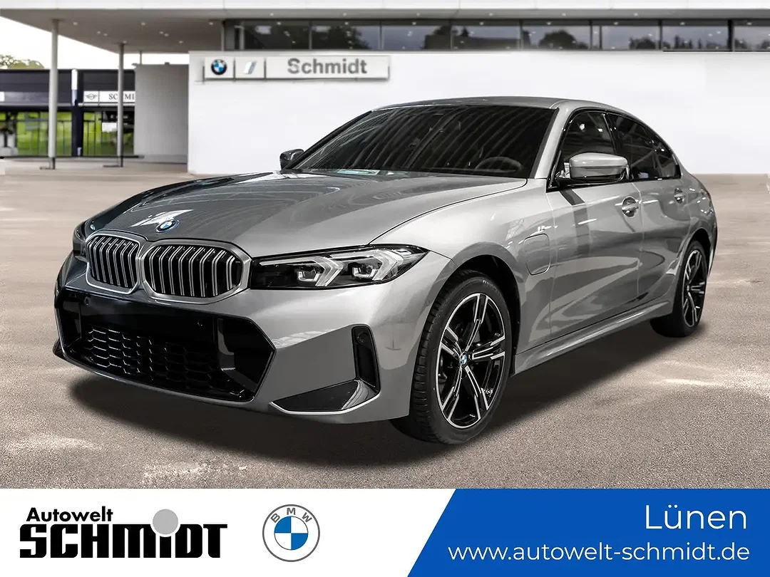 BMW 330 - Afbeelding 1