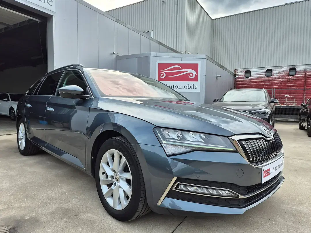Skoda Superb - Afbeelding 1