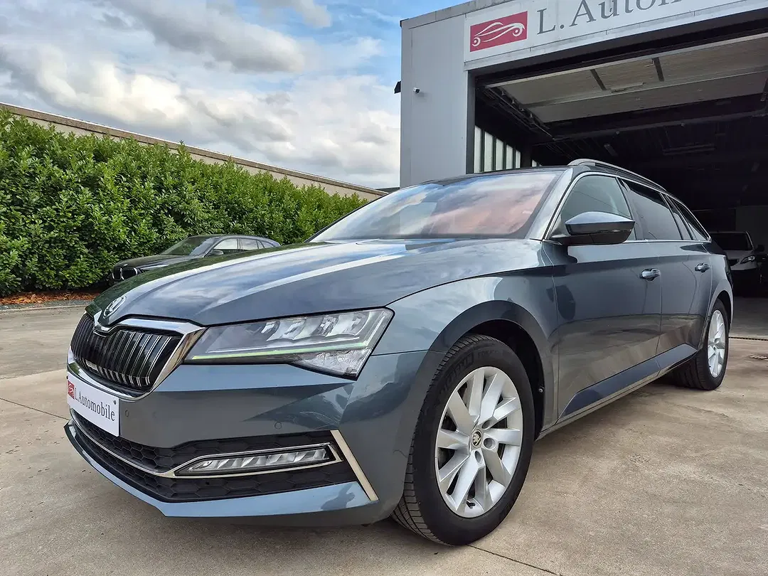 Skoda Superb - Thumbnail 4