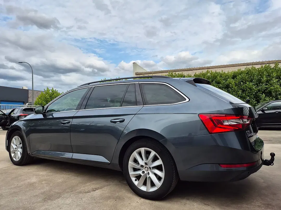 Skoda Superb - Thumbnail 6