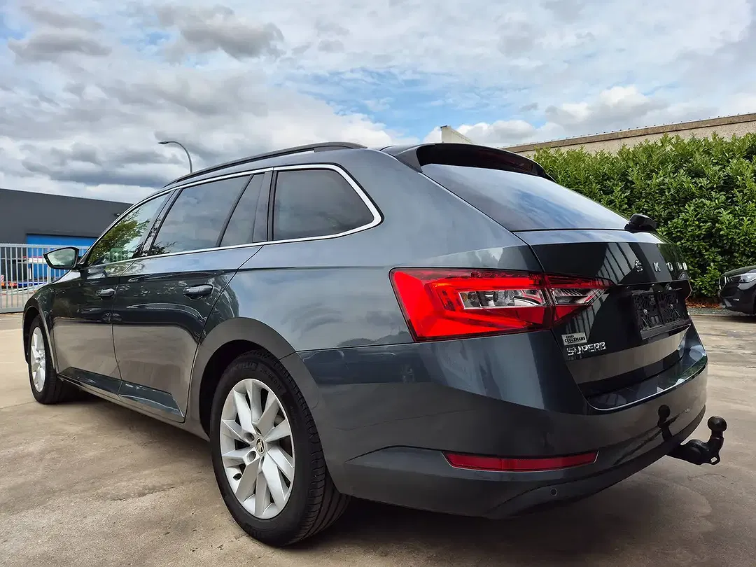 Skoda Superb - Thumbnail 7