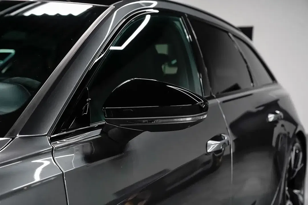 Audi RS6 - Thumbnail 5