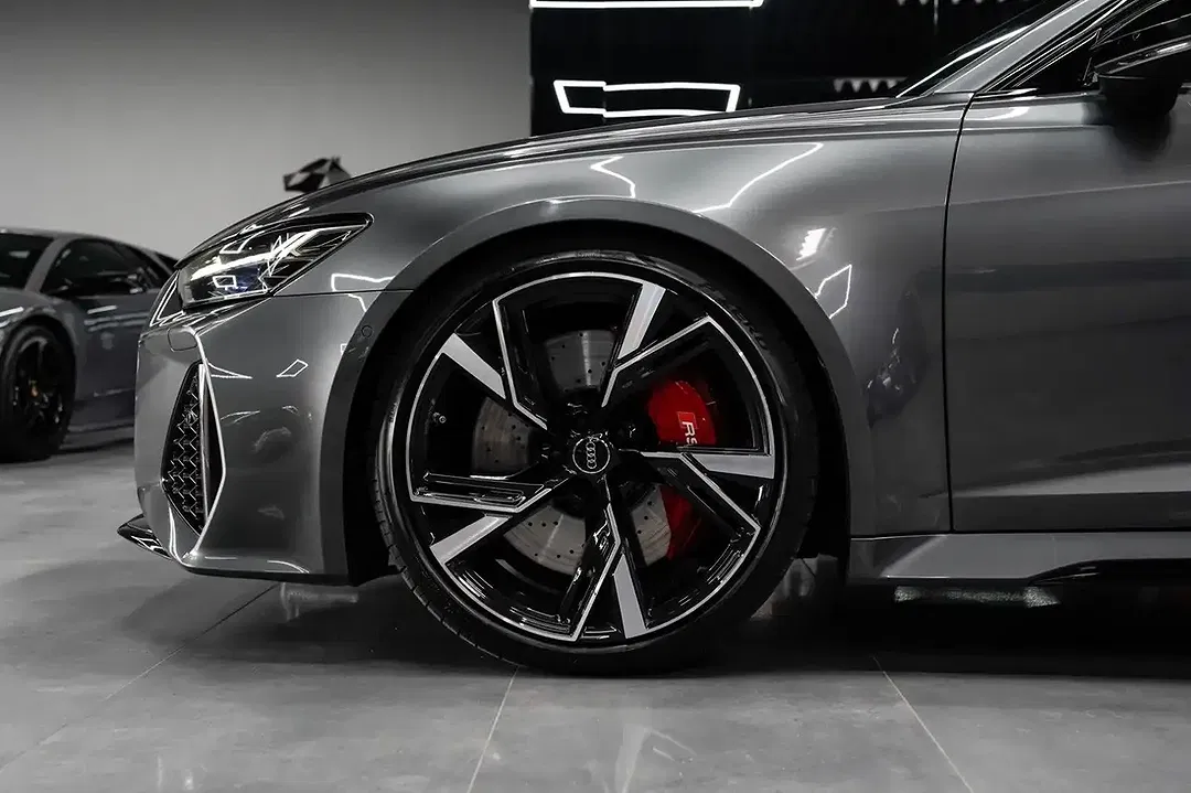 Audi RS6 - Thumbnail 7