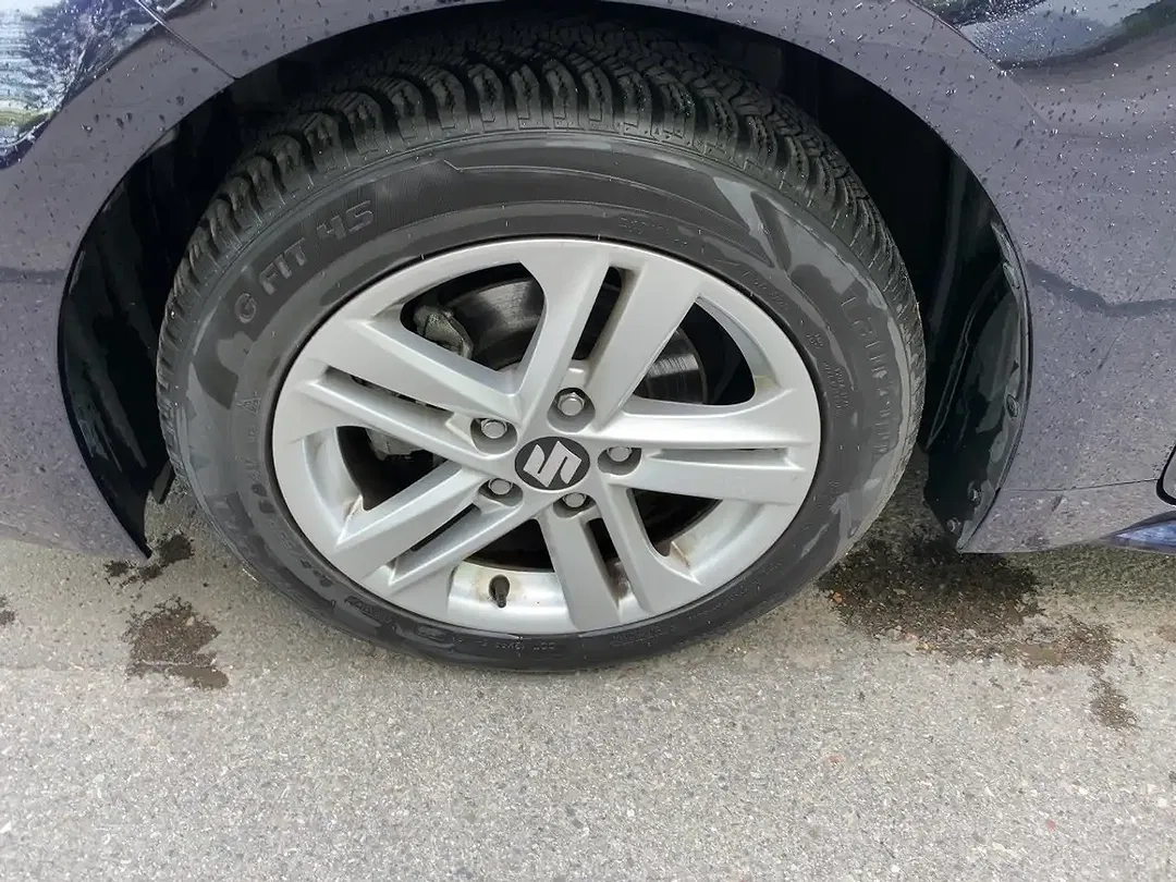 Suzuki Swace - Thumbnail 6