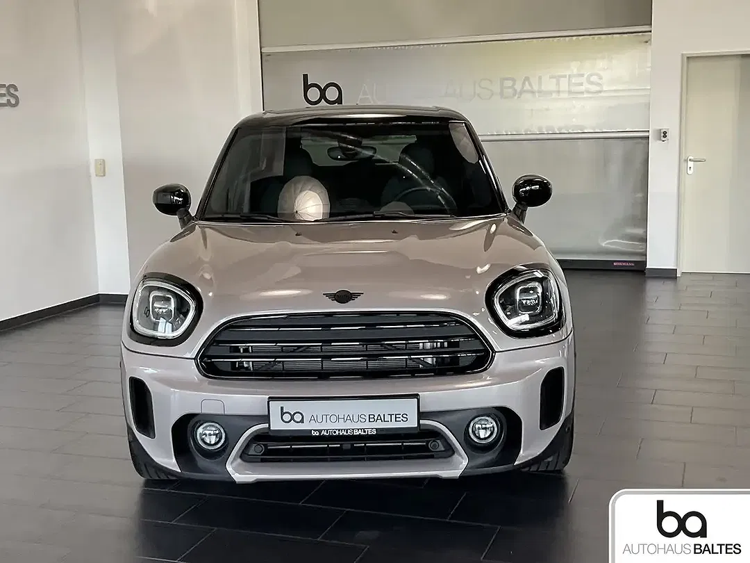 MINI Cooper Countryman - Thumbnail 2