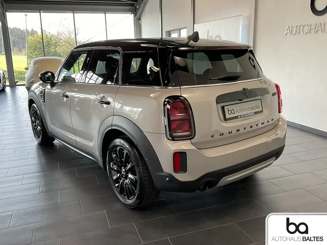 MINI Cooper Countryman - Thumbnail 4