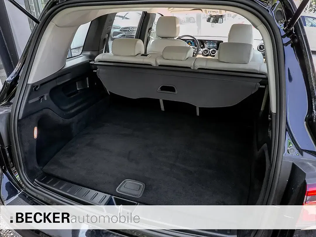 Mercedes-Benz GLB 180 - Thumbnail 11