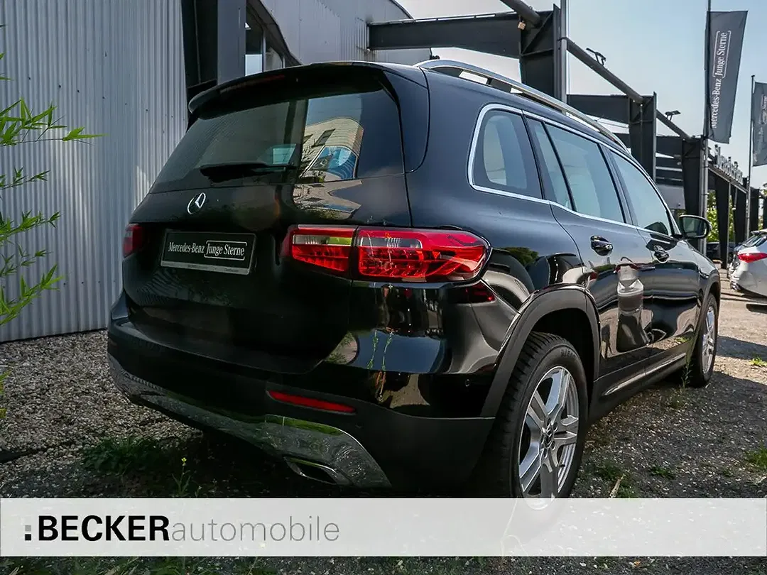 Mercedes-Benz GLB 180 - Thumbnail 3