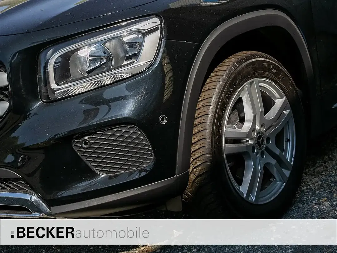 Mercedes-Benz GLB 180 - Thumbnail 4