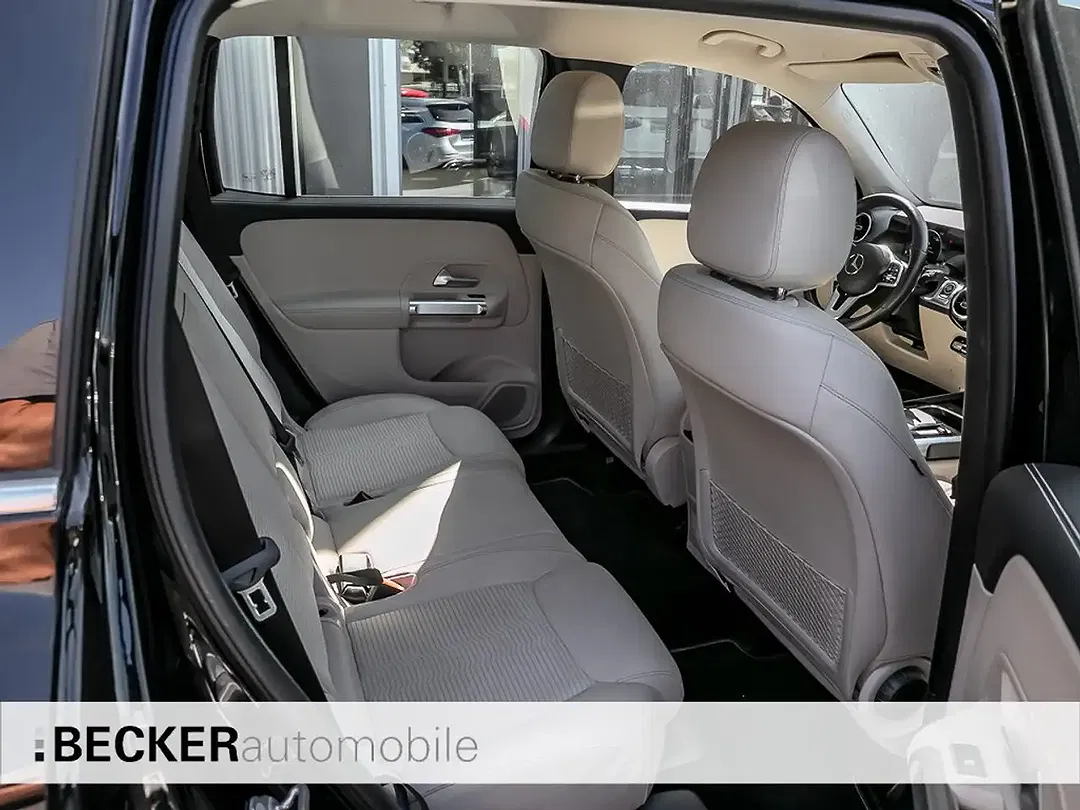 Mercedes-Benz GLB 180 - Thumbnail 7