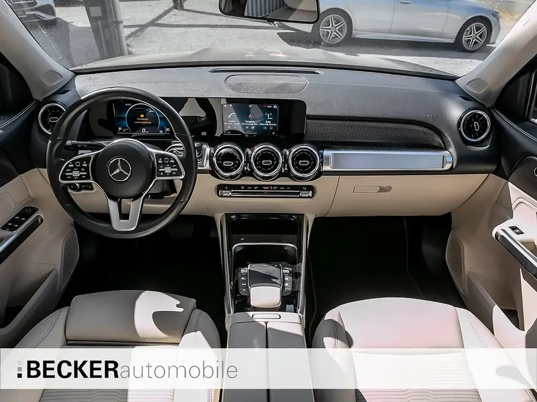 Mercedes-Benz GLB 180 - Thumbnail 8