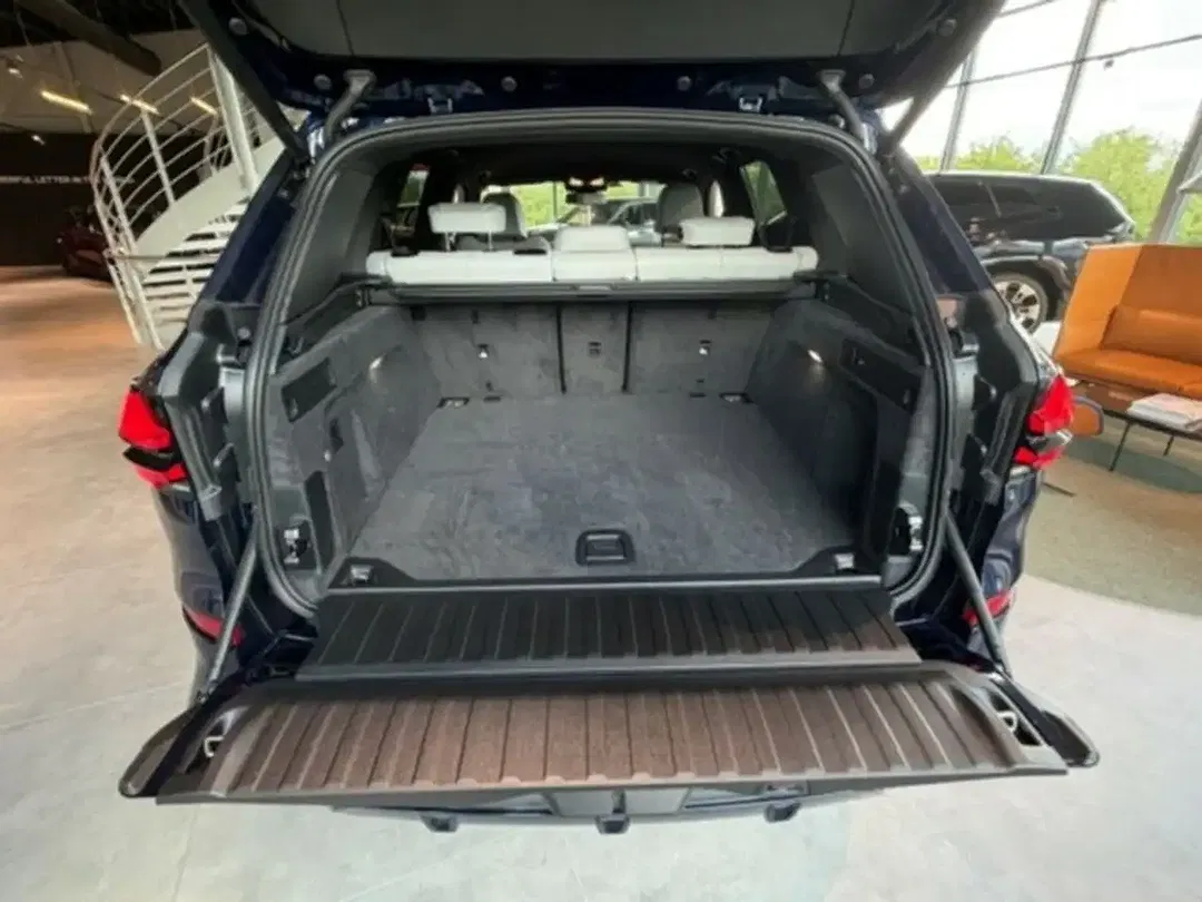 BMW X5 - Thumbnail 4