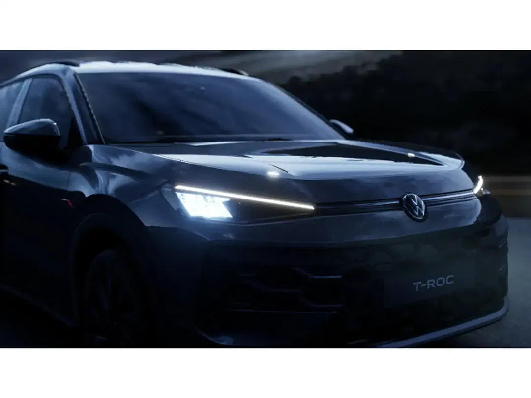 Volkswagen T-Roc - Thumbnail 11