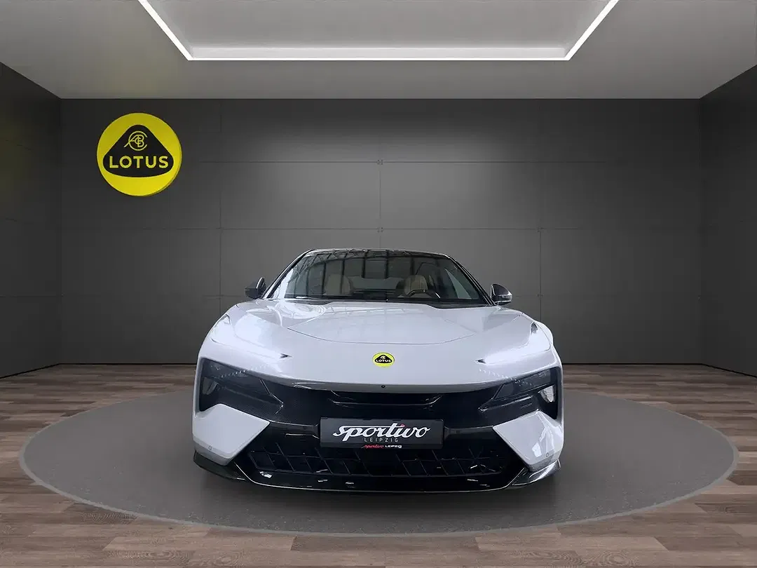 Lotus Eletre - Thumbnail 3