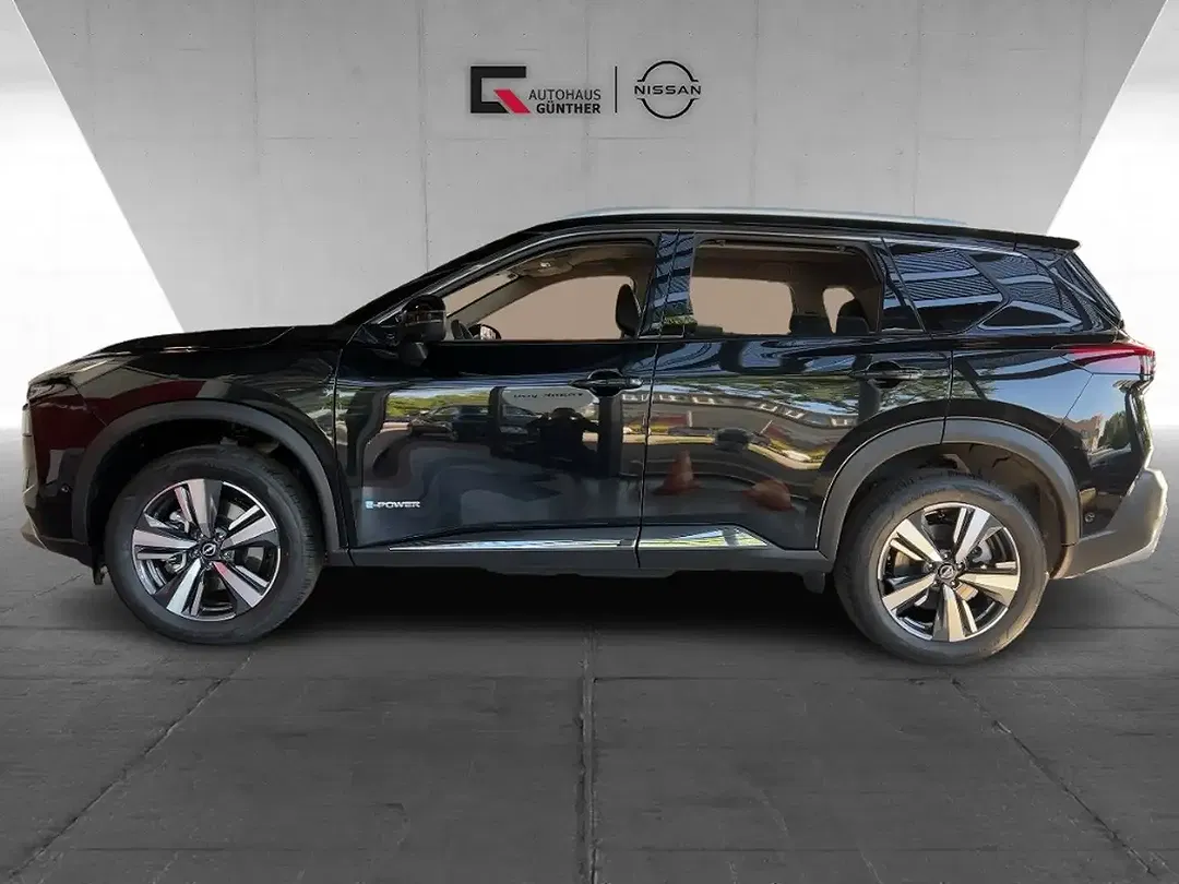 Nissan X-Trail - Thumbnail 1
